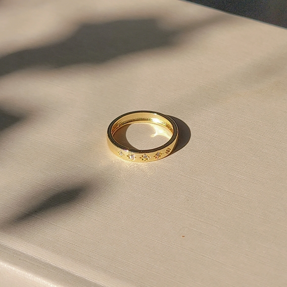 COPY - Shashi Twinkle Ring - Picture 3 of 4